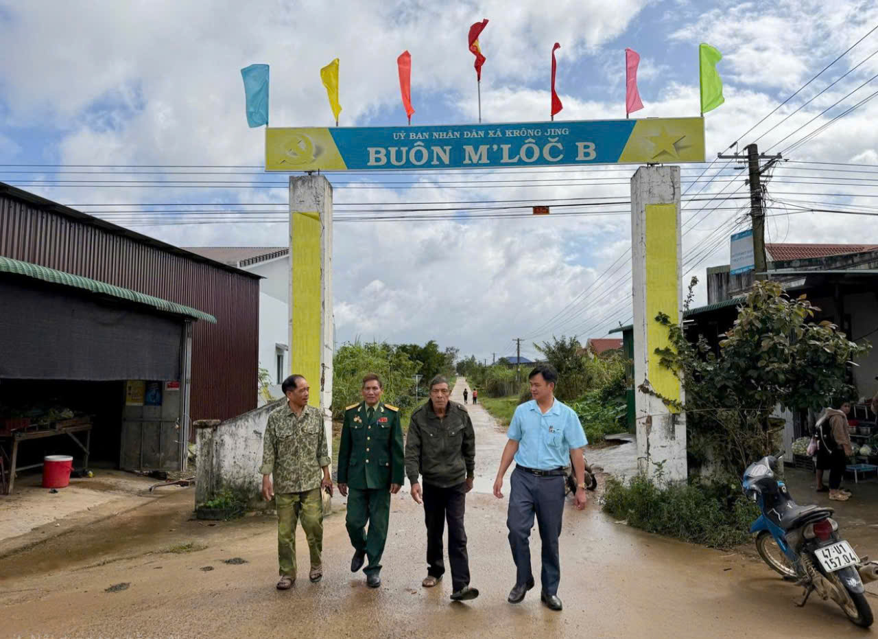 Phát huy vai trò người uy tín – “cánh tay nối dài” của chính quyền xã M’Drắk